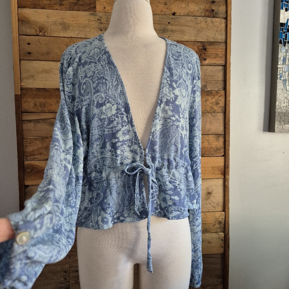 O’Neill Alena Blue Paisley Cropped Top Flowy Ruffle Coastal Boho Chic - Picture 5 of 12